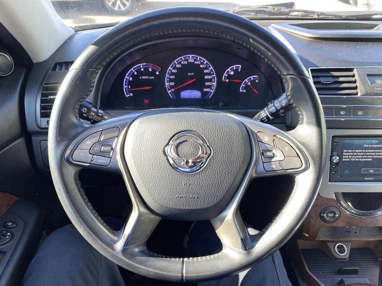 SSANGYONG - 26