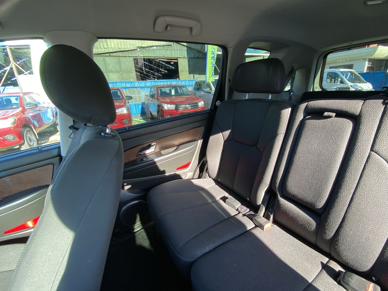 SSANGYONG - 12