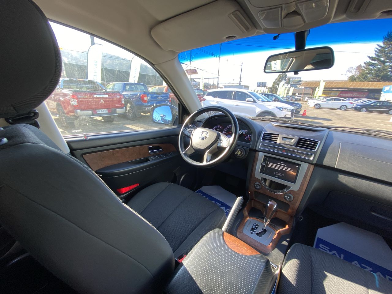 SSANGYONG - 16