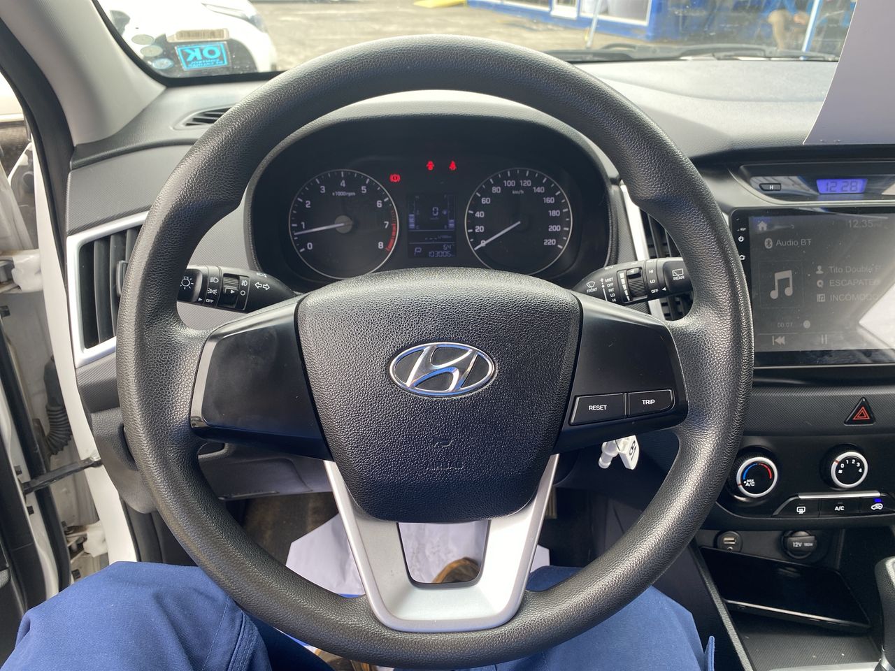 HYUNDAI - 25