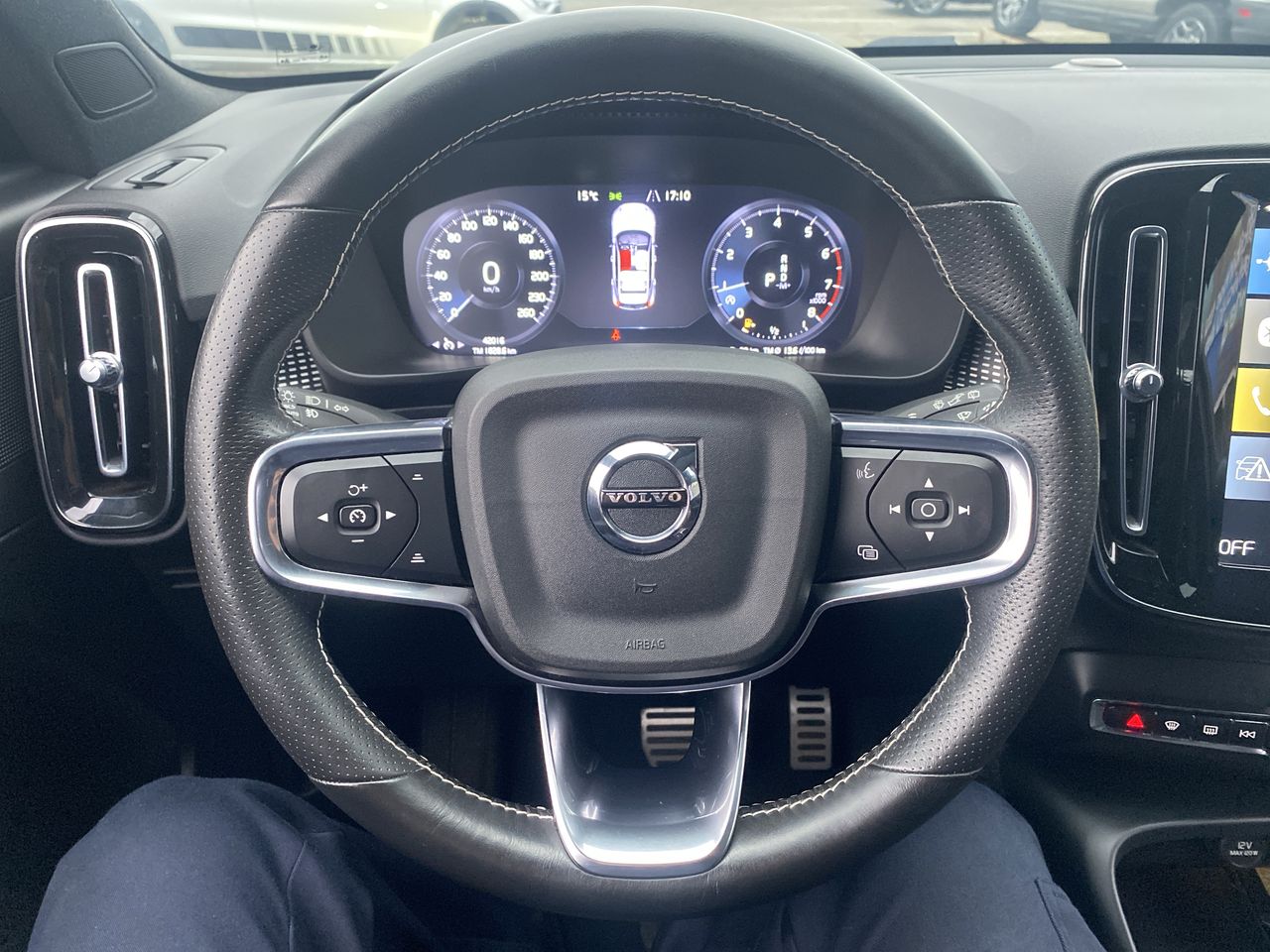 VOLVO - 26