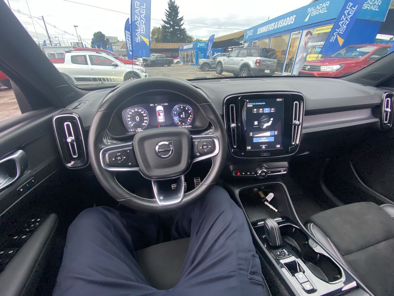 VOLVO - 33