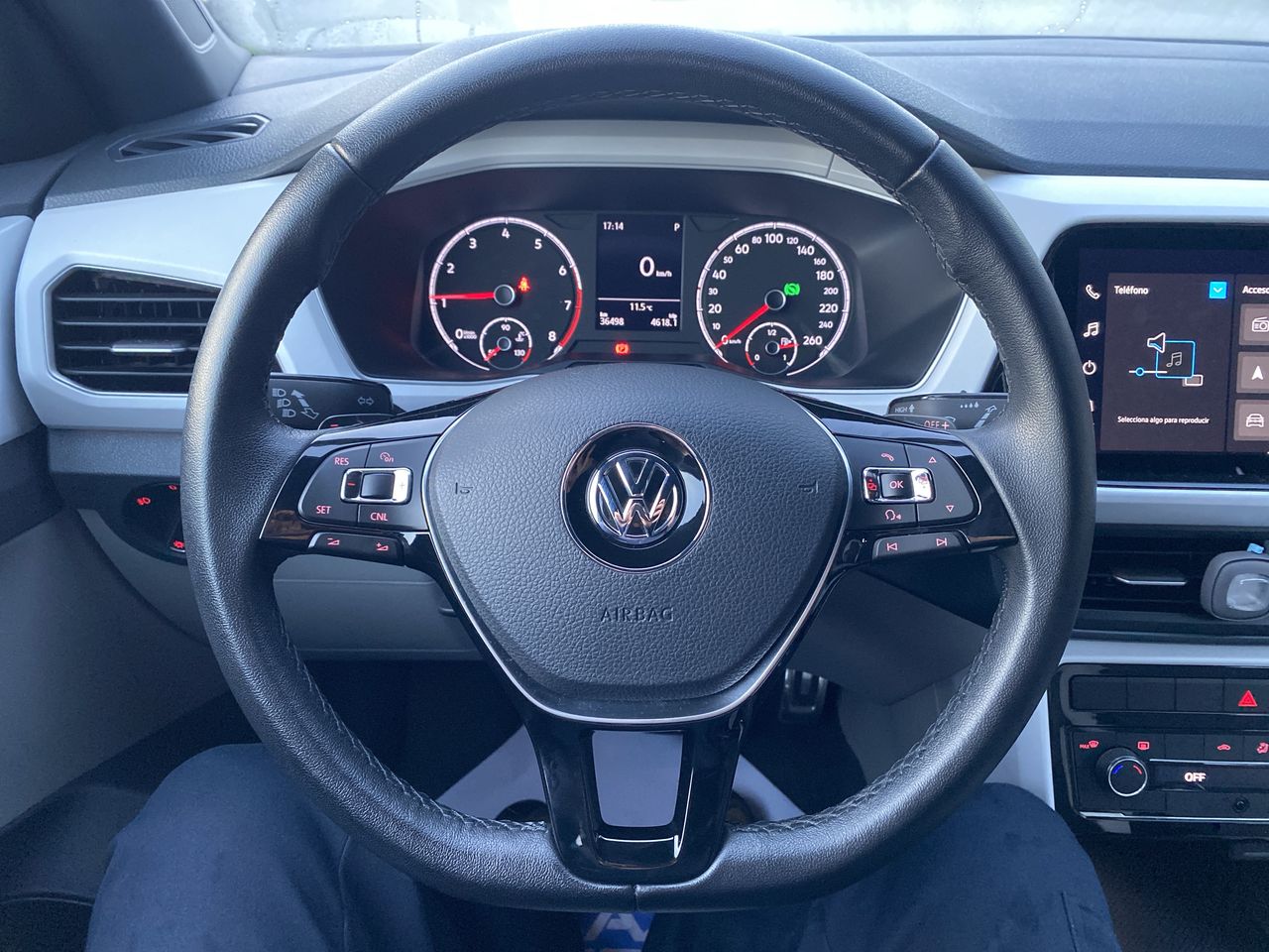 VOLKSWAGEN - 26