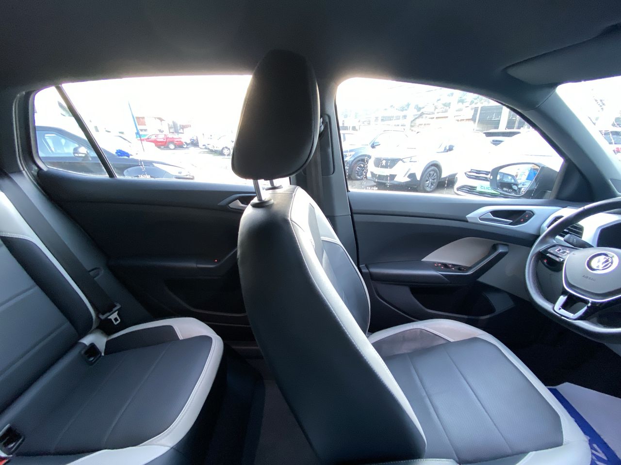 VOLKSWAGEN - 15