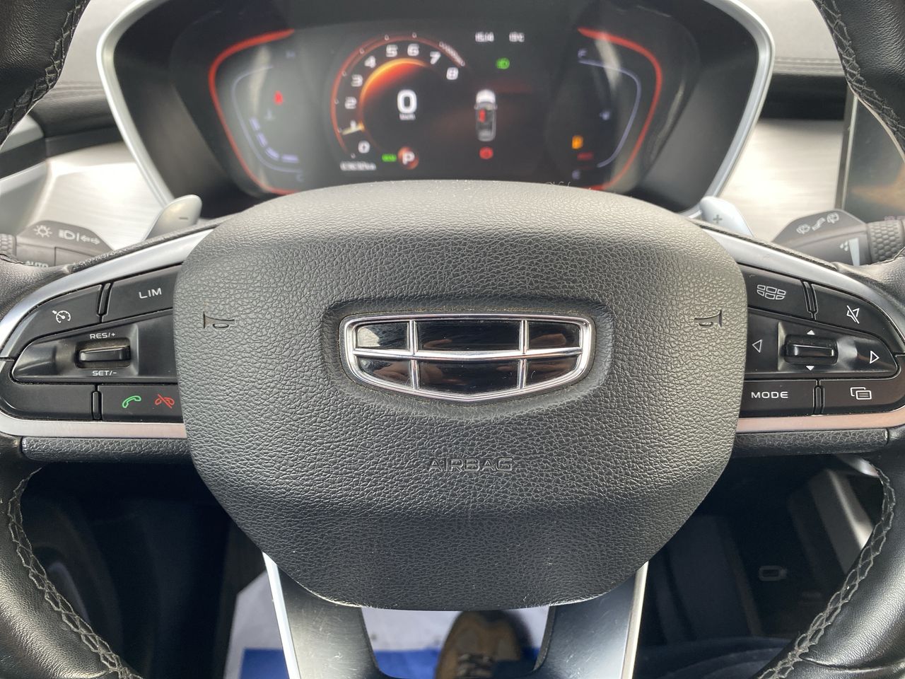GEELY - 27