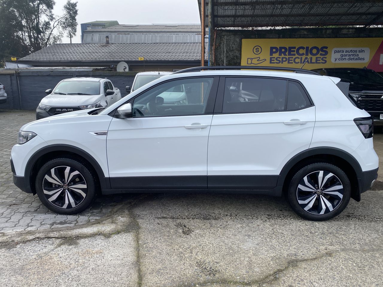 VOLKSWAGEN - 4
