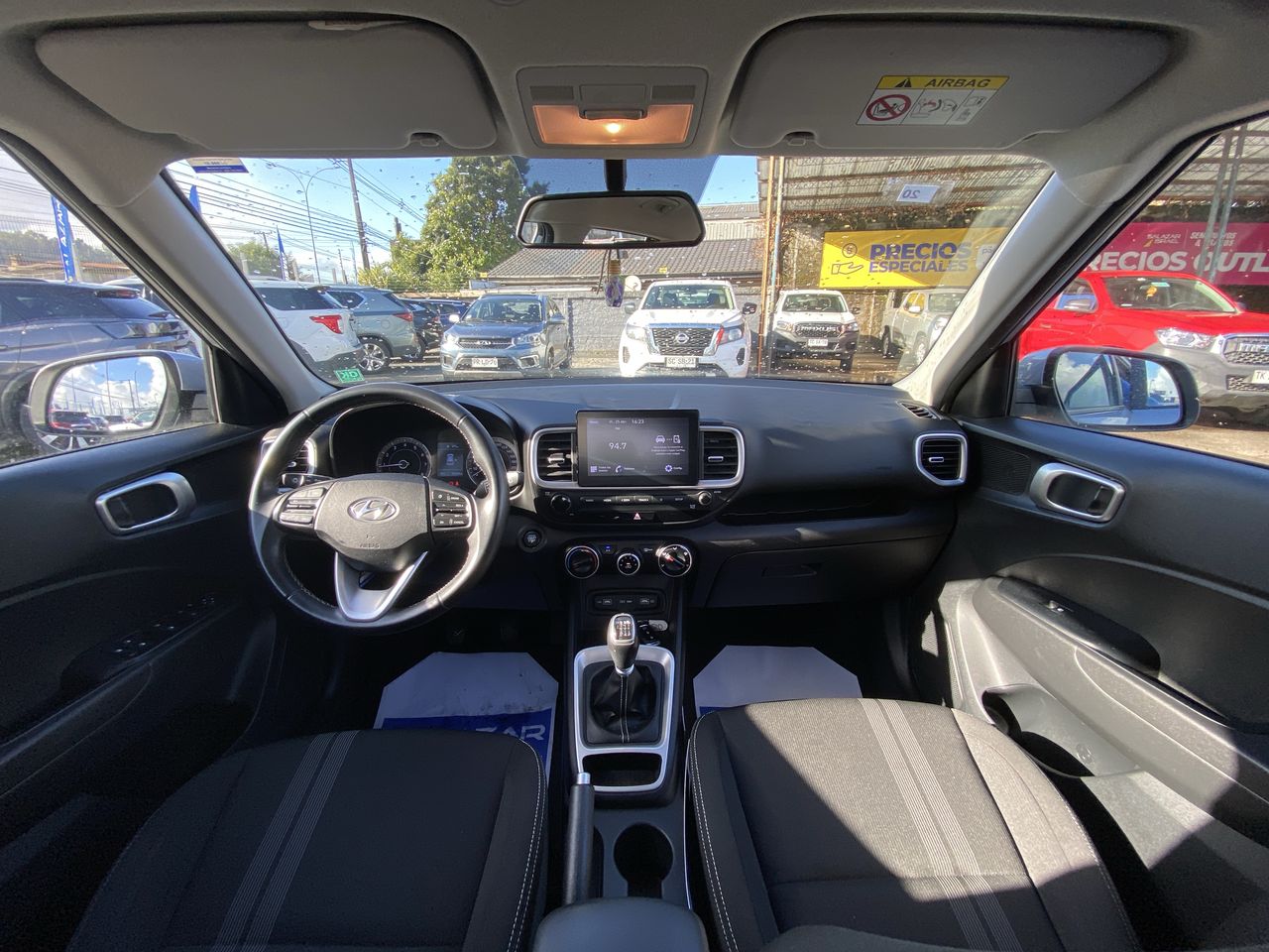 HYUNDAI - 9
