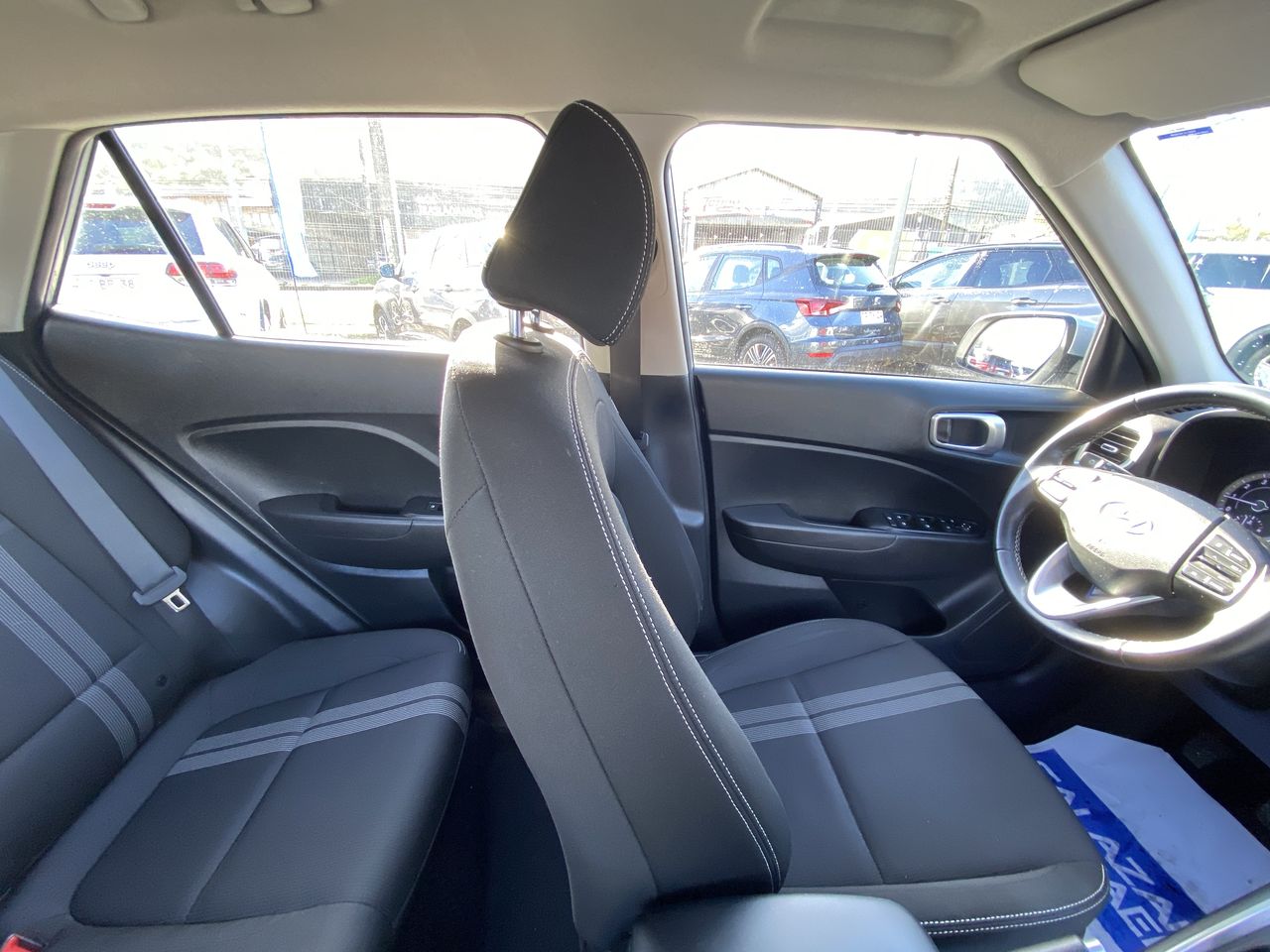 HYUNDAI - 15