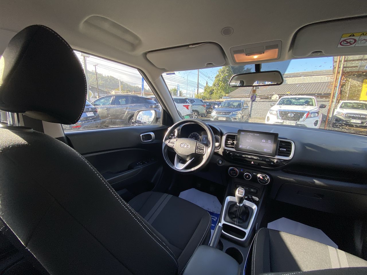 HYUNDAI - 16