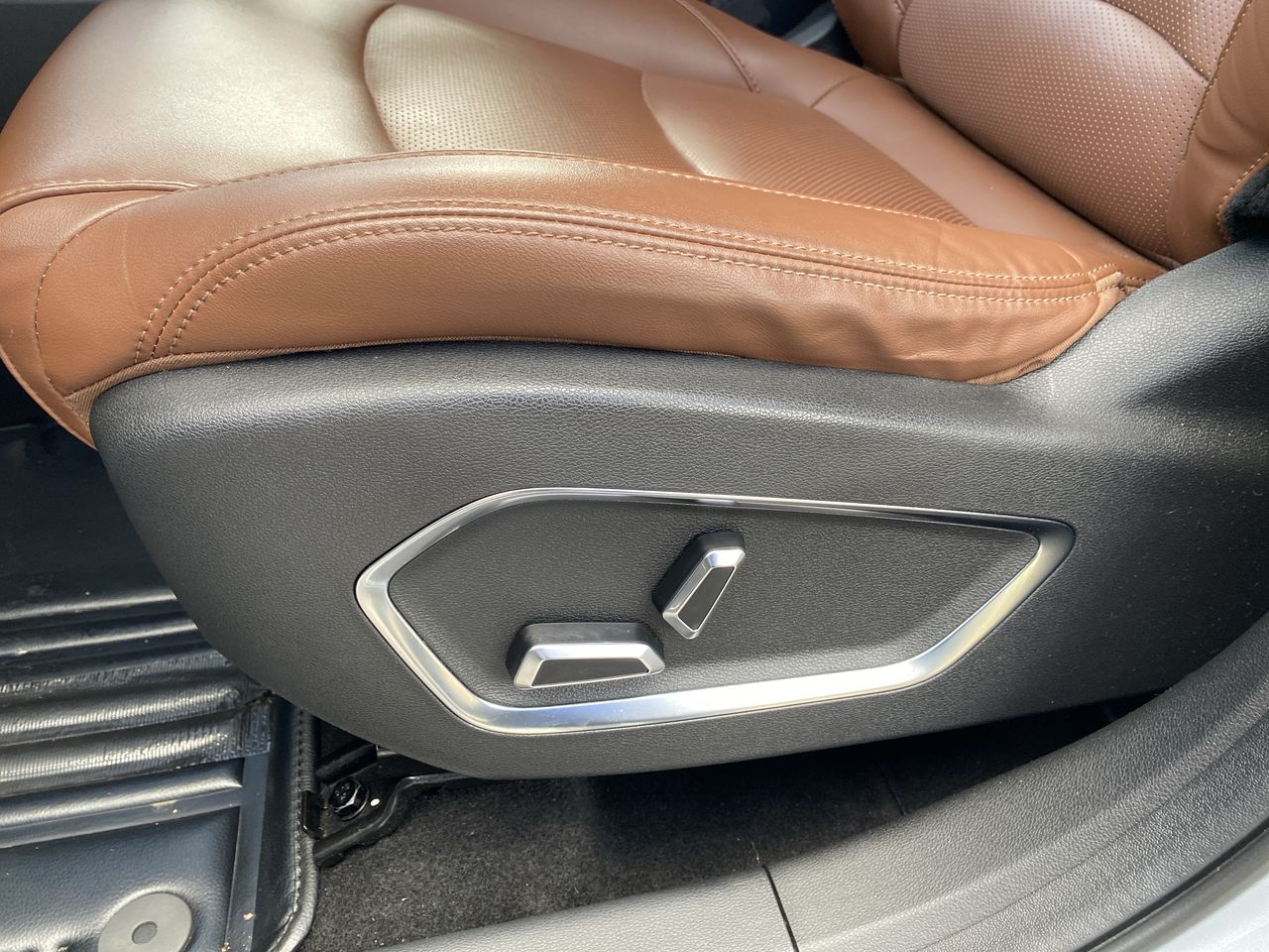 GEELY - 23