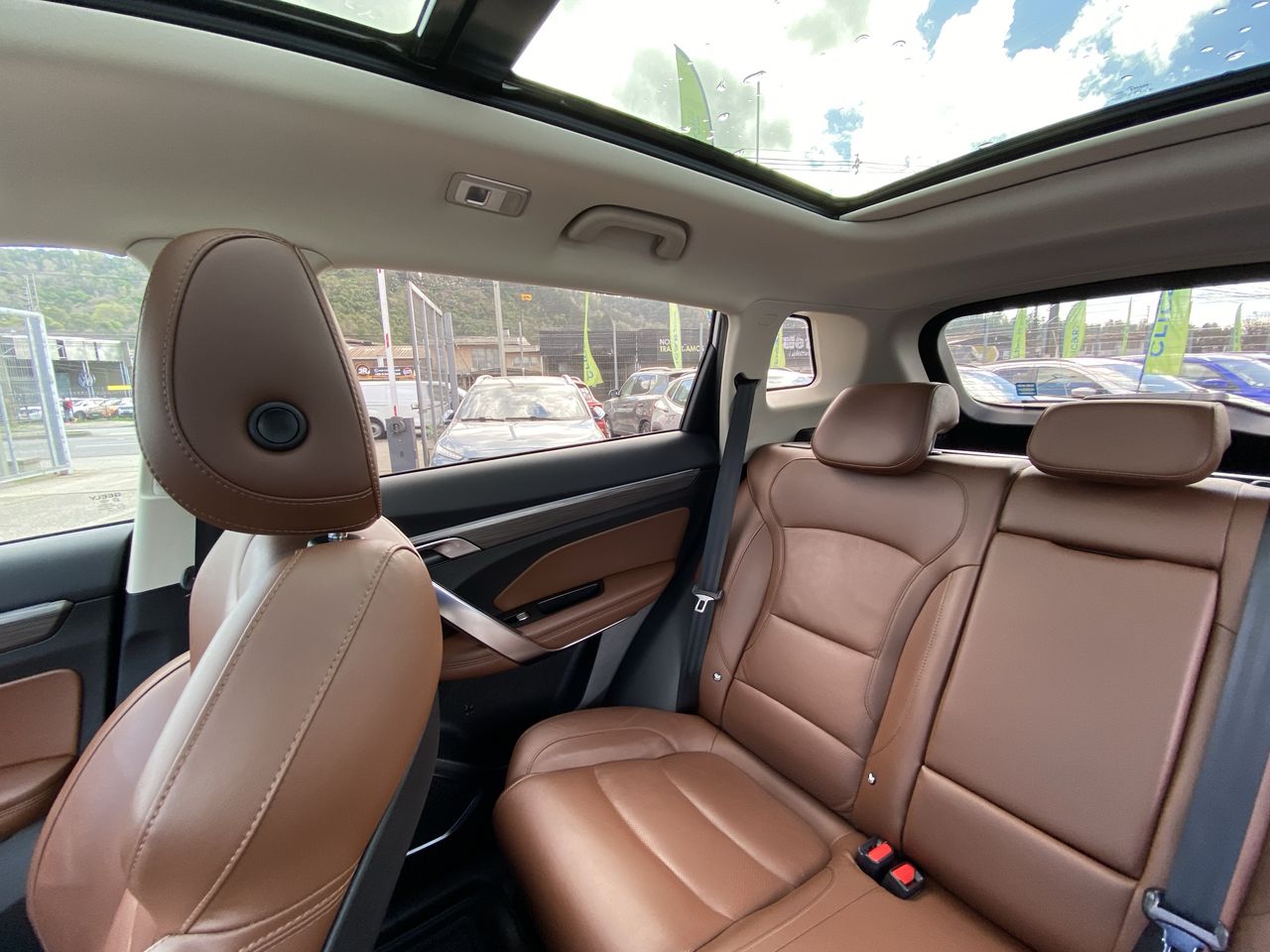 GEELY - 12