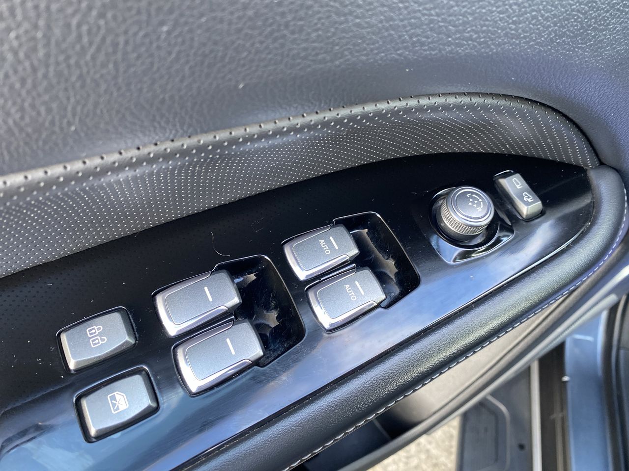SSANGYONG - 22
