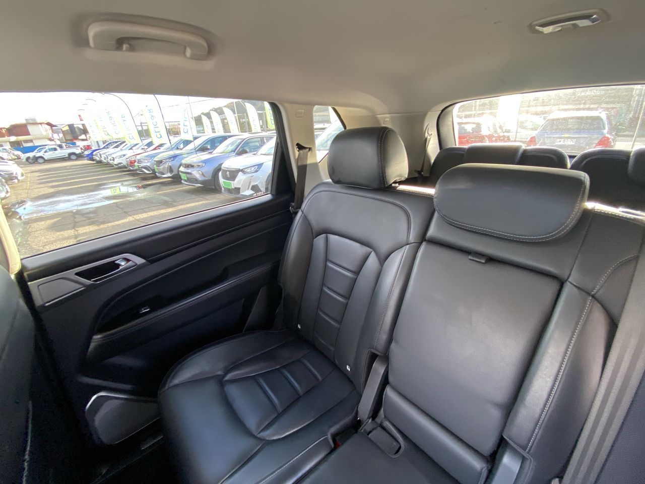 SSANGYONG - 12