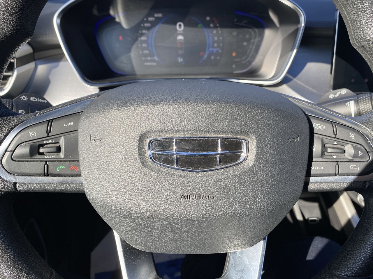 GEELY - 27