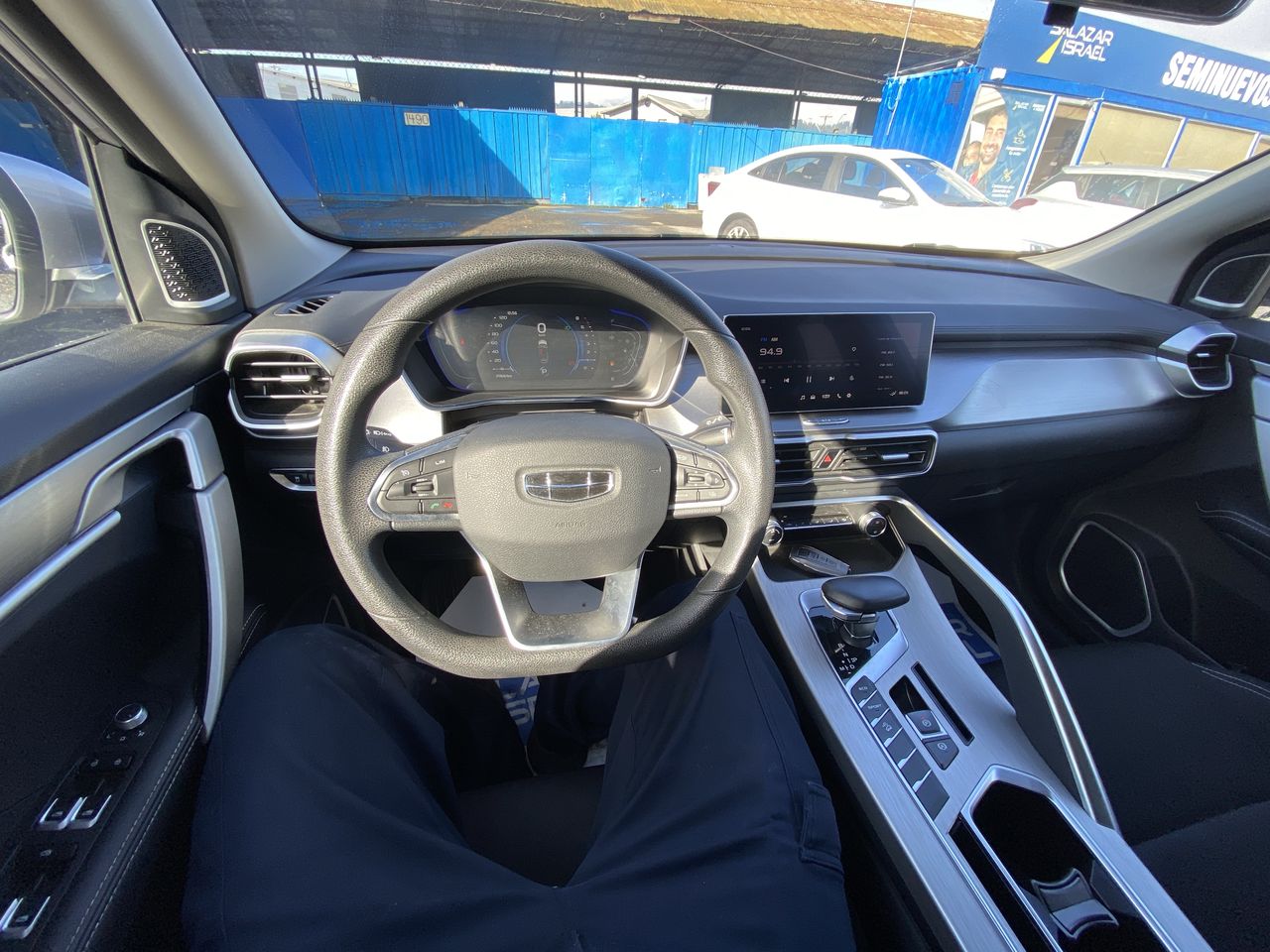 GEELY - 33