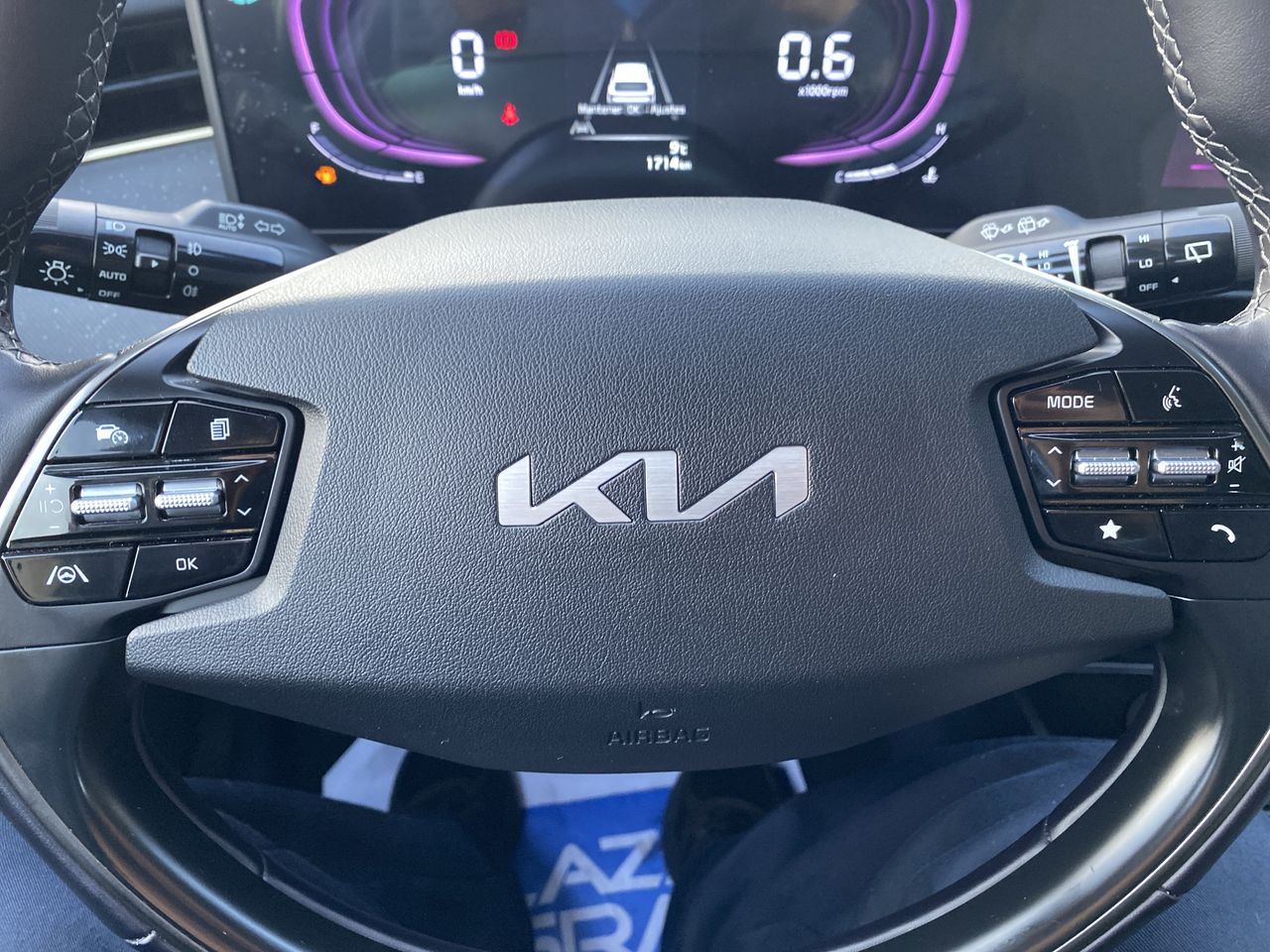 KIA - 27