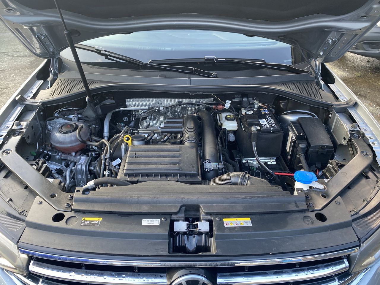 VOLKSWAGEN - 18
