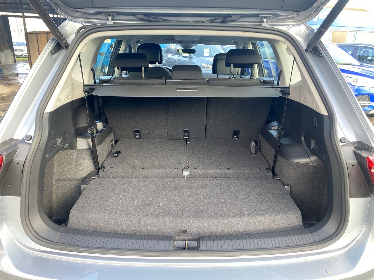 VOLKSWAGEN - 21