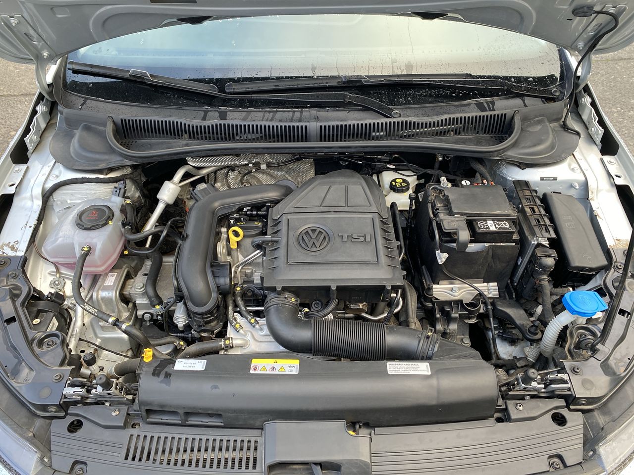 VOLKSWAGEN - 18