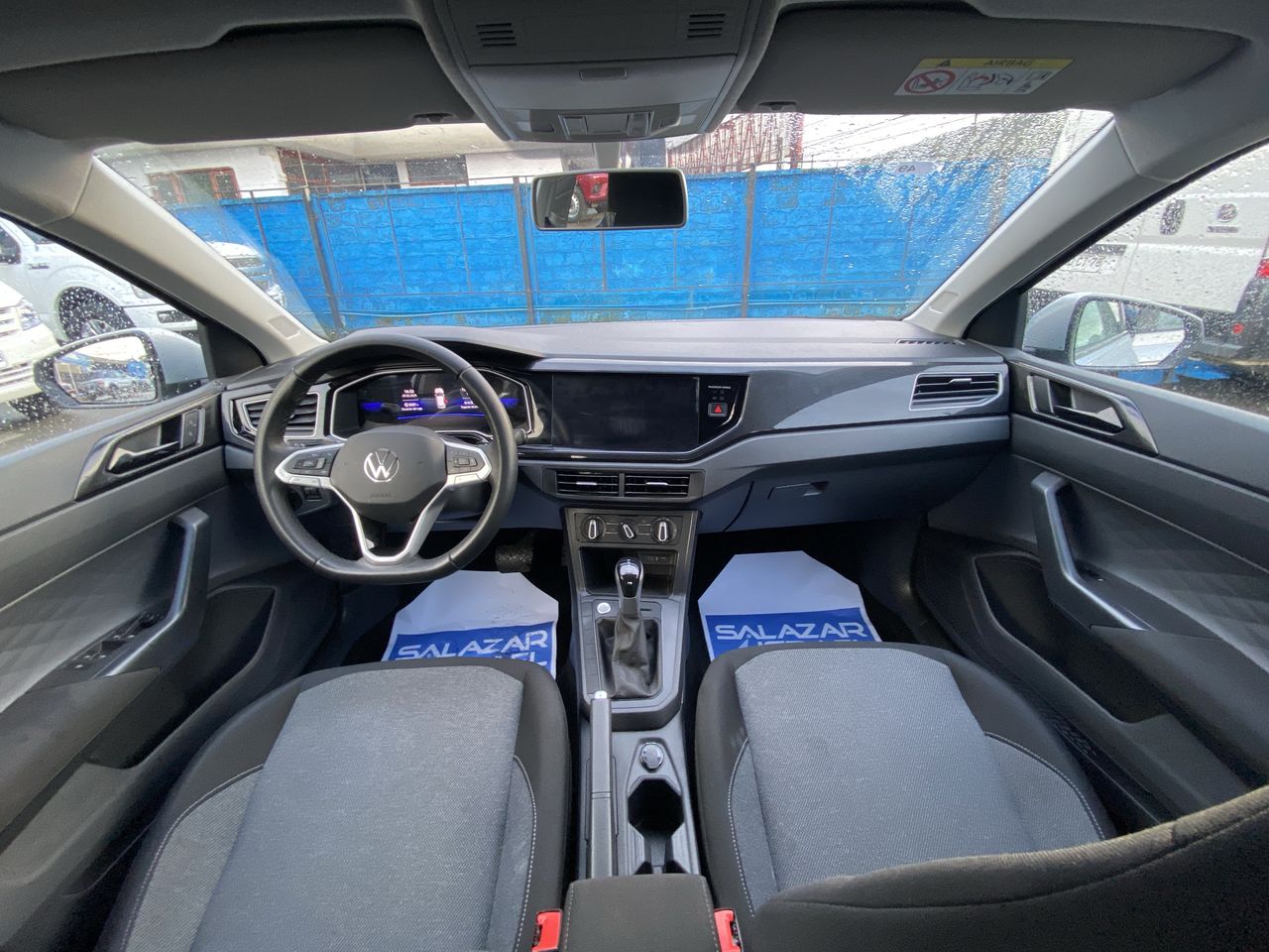 VOLKSWAGEN - 9