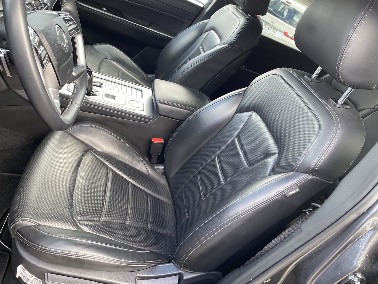 SSANGYONG - 24