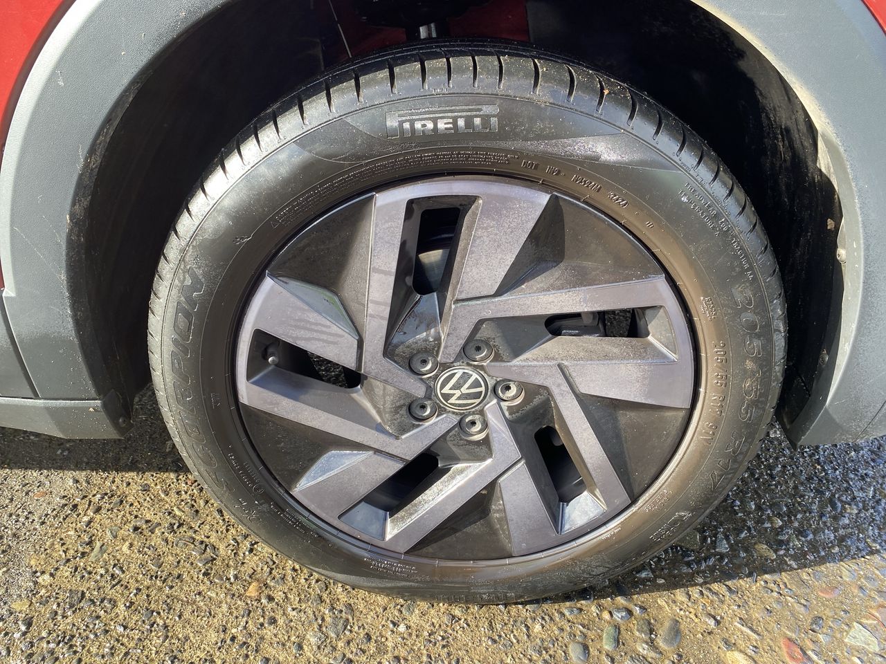 VOLKSWAGEN - 17