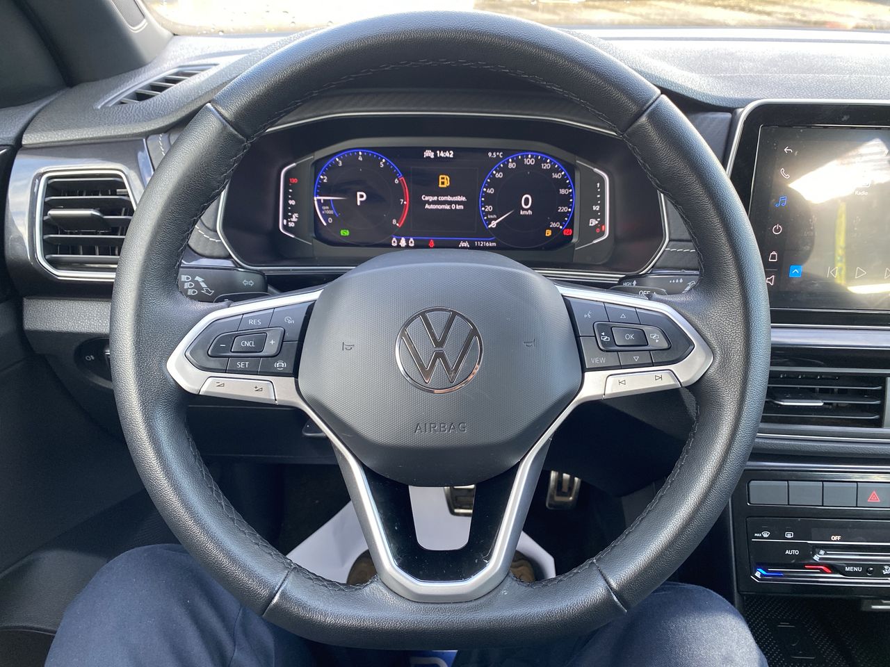 VOLKSWAGEN - 25