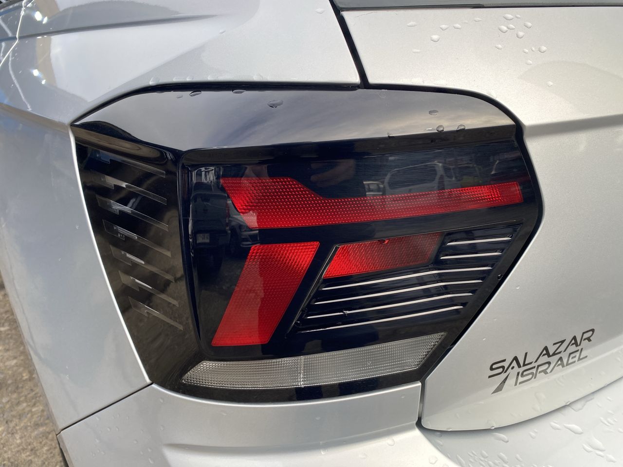 VOLKSWAGEN - 20