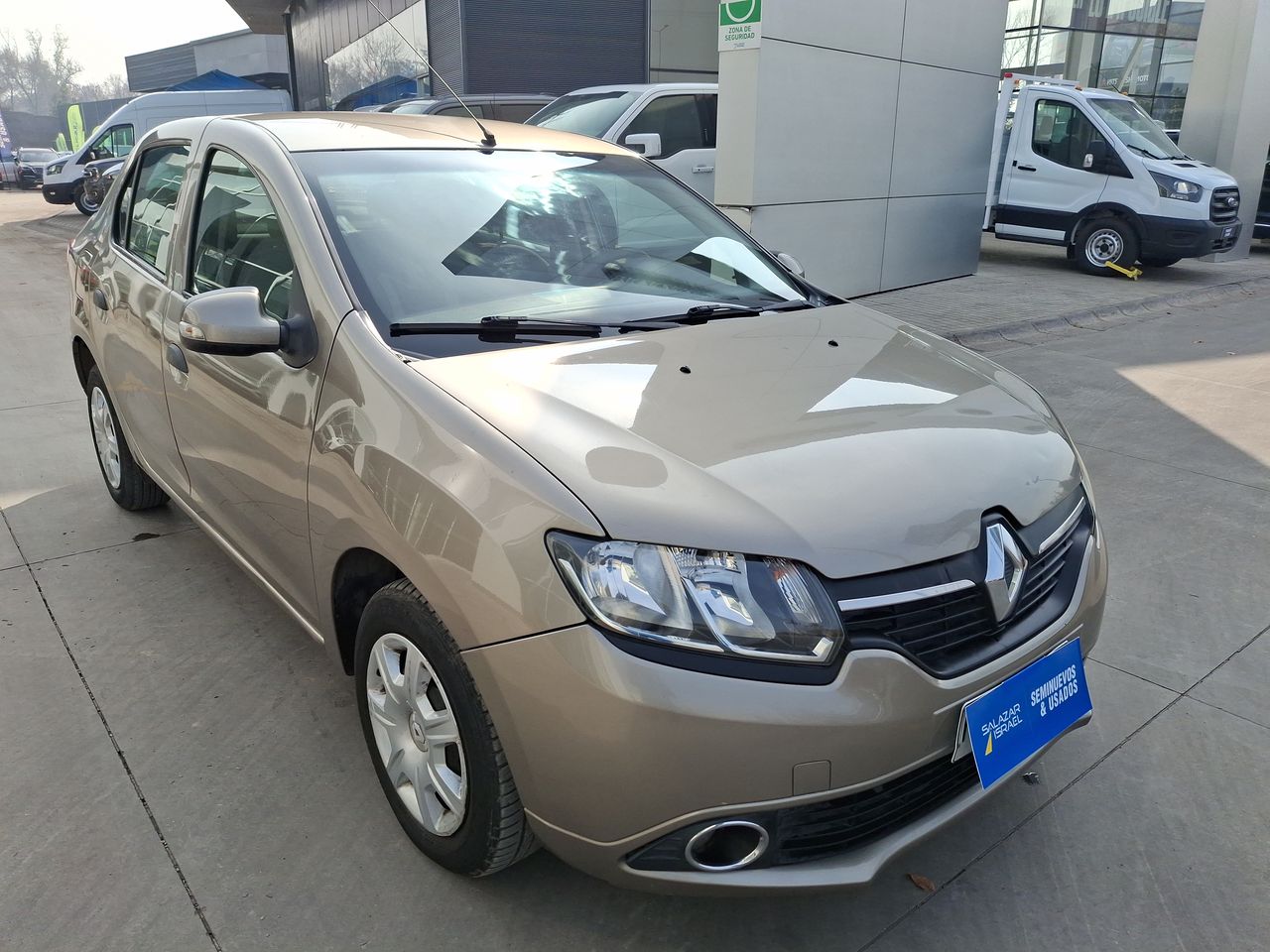 RENAULT - 1