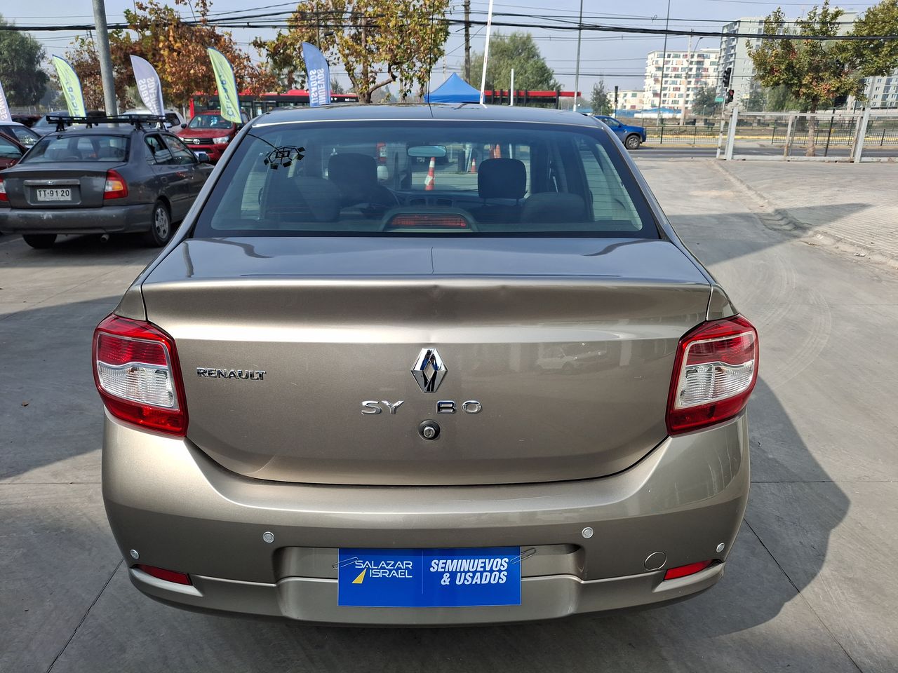 RENAULT - 6