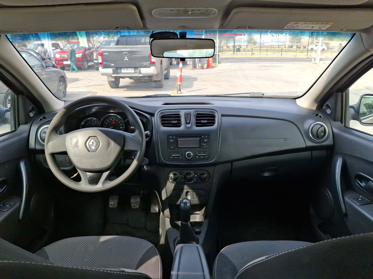 RENAULT - 9