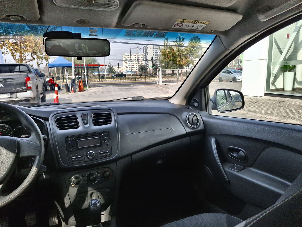 RENAULT - 10