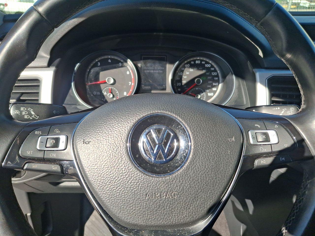 VOLKSWAGEN - 26