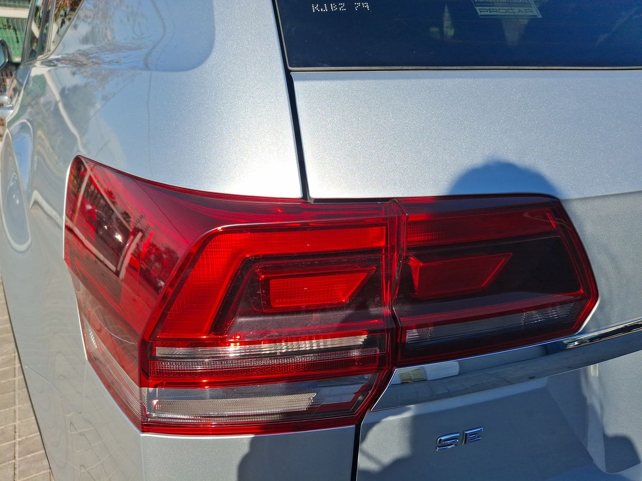 VOLKSWAGEN - 20