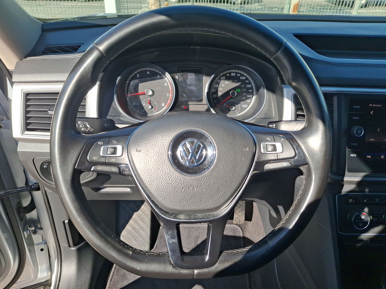 VOLKSWAGEN - 25