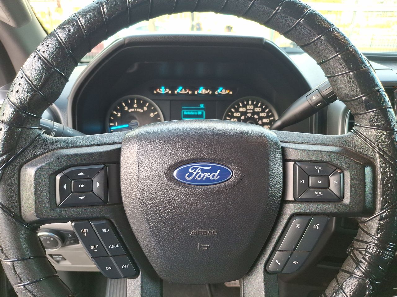 FORD - 24