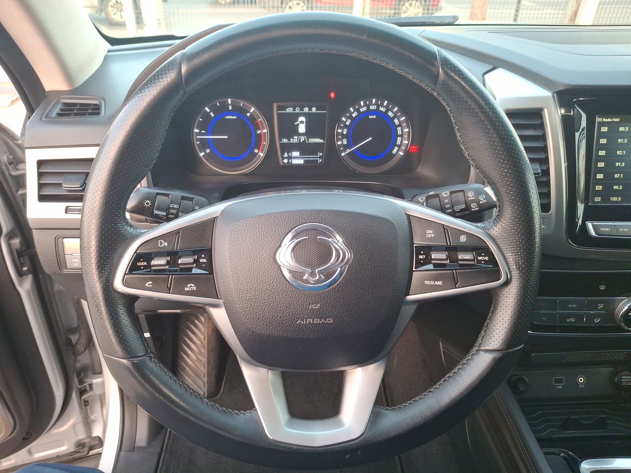 SSANGYONG - 24