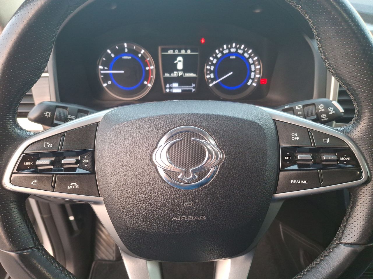 SSANGYONG - 25