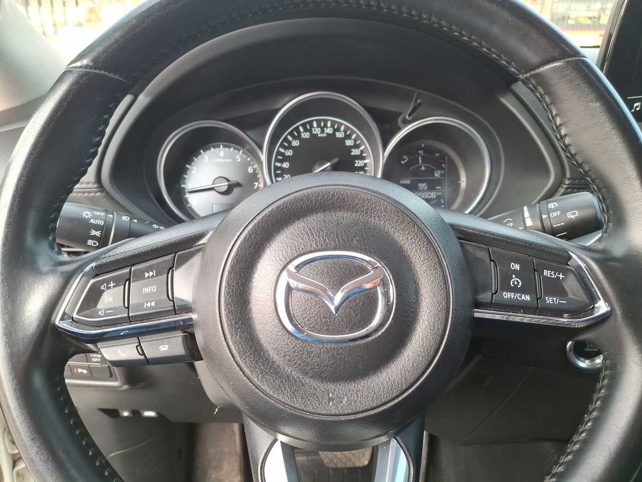 MAZDA - 25