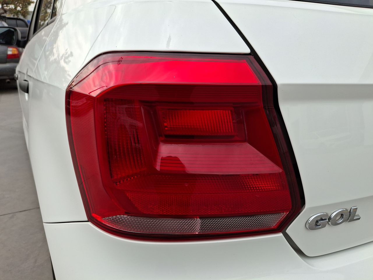 VOLKSWAGEN - 20