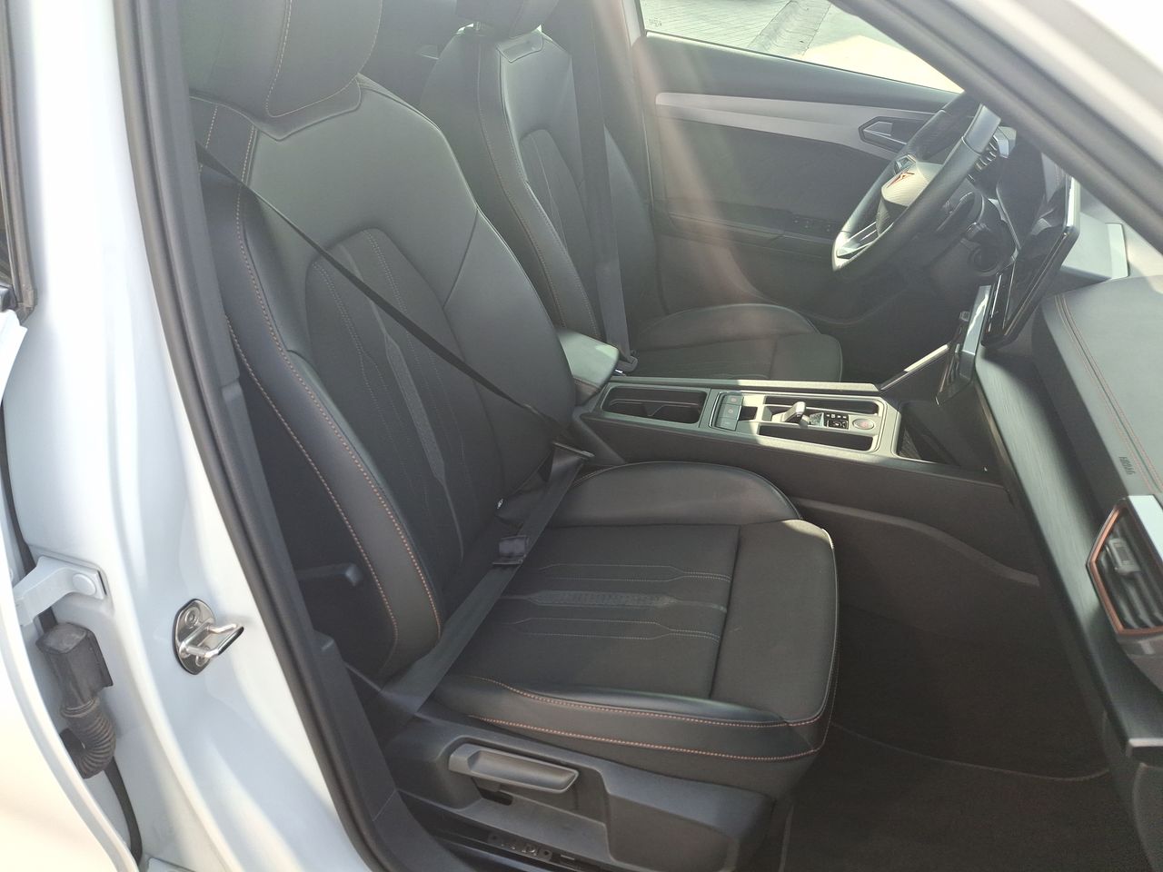 SEAT - 32