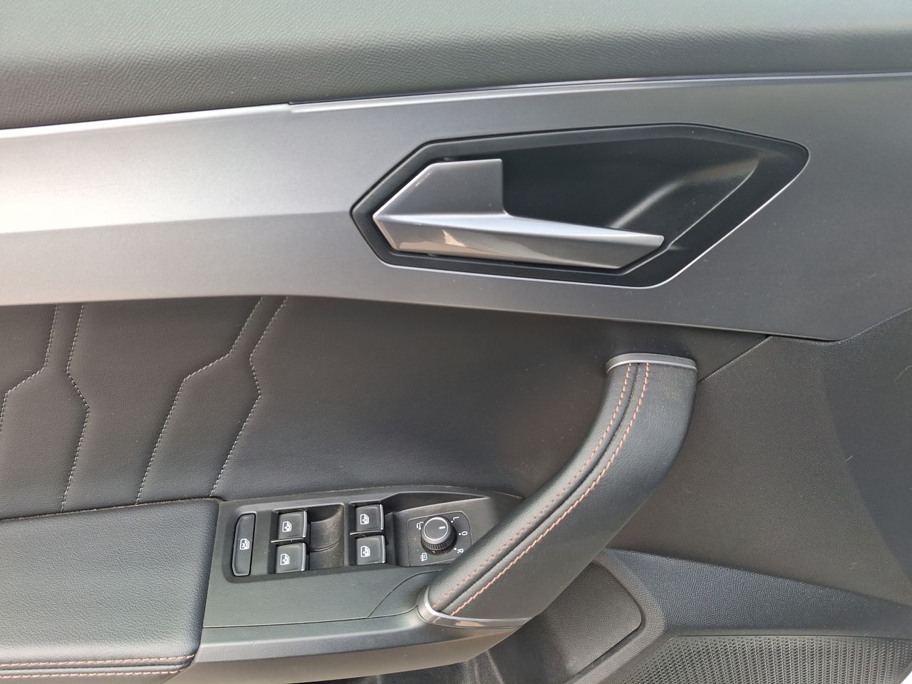 SEAT - 22