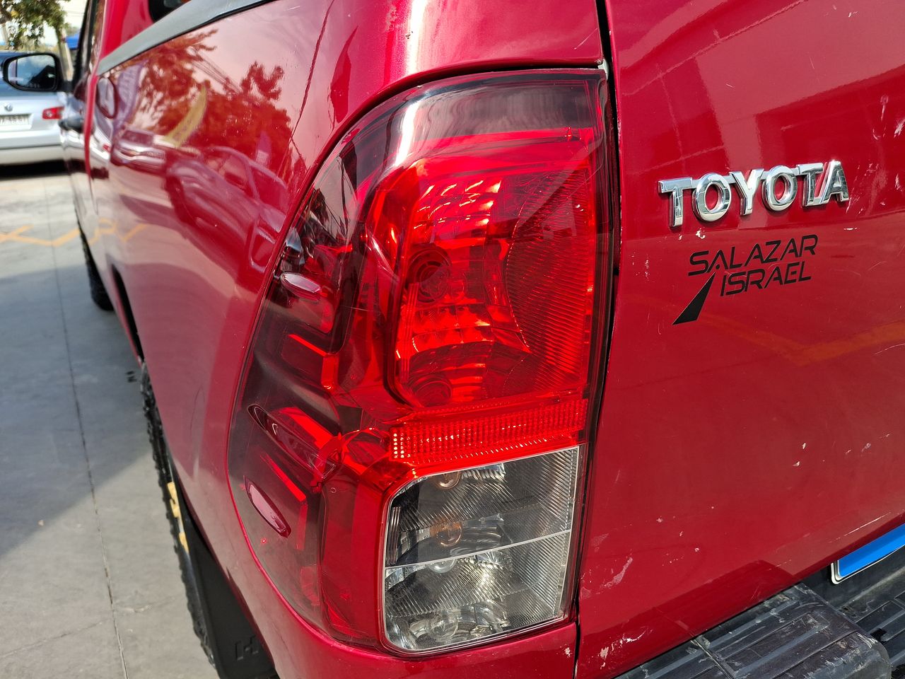 TOYOTA - 20