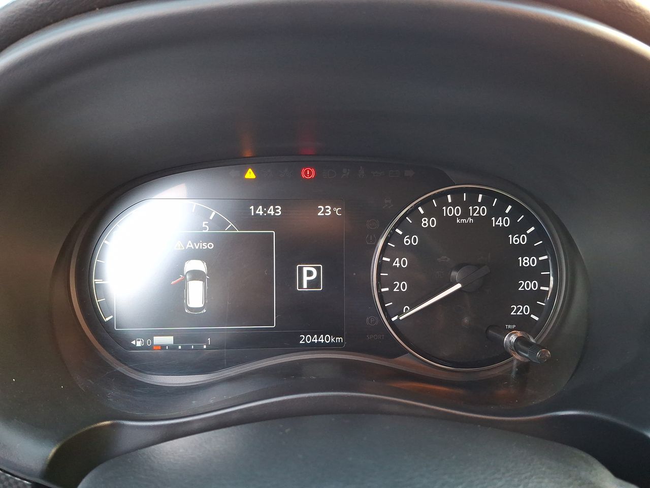 NISSAN - 26