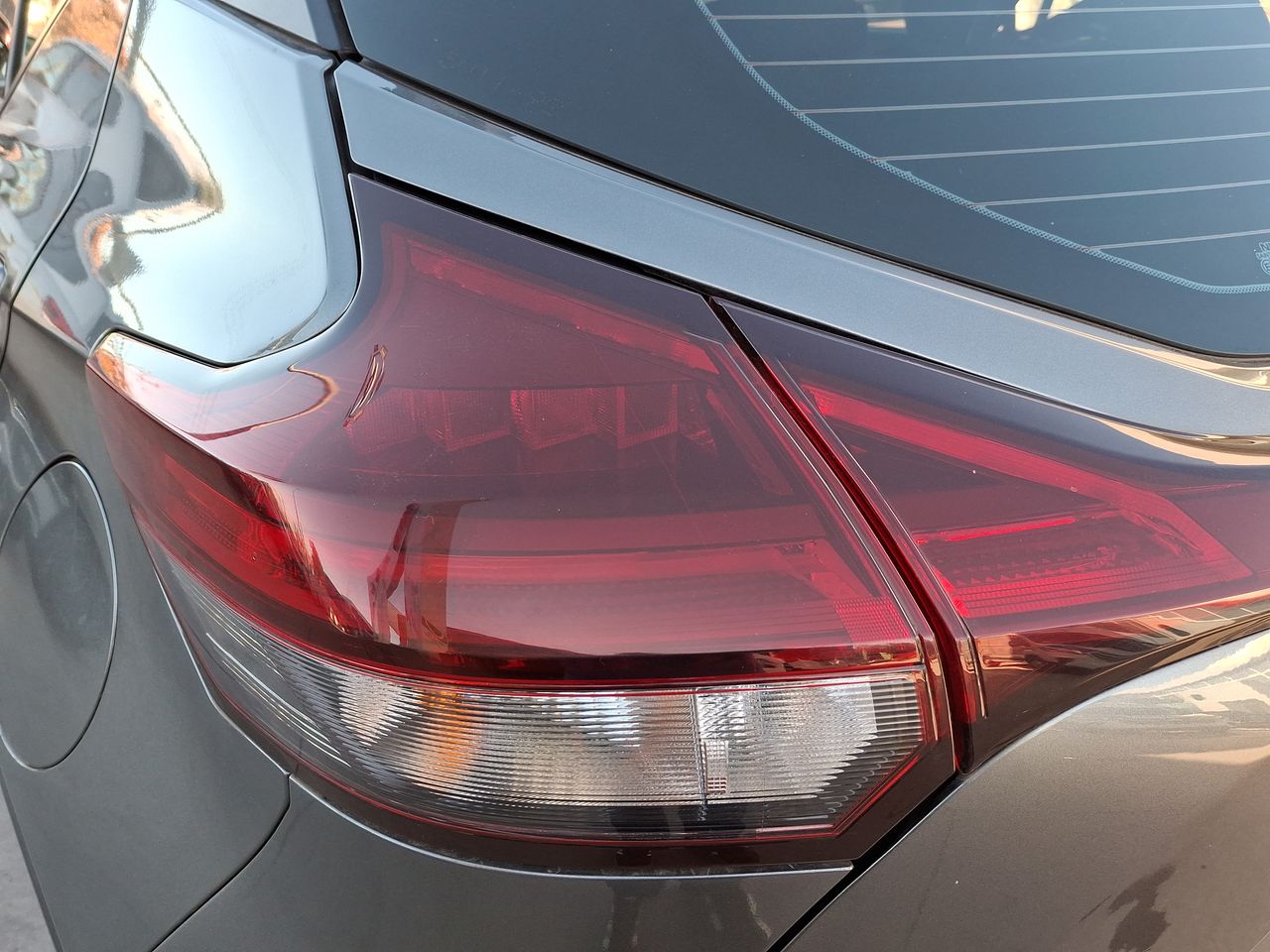 NISSAN - 20