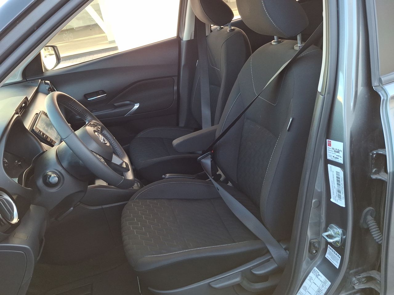 NISSAN - 23