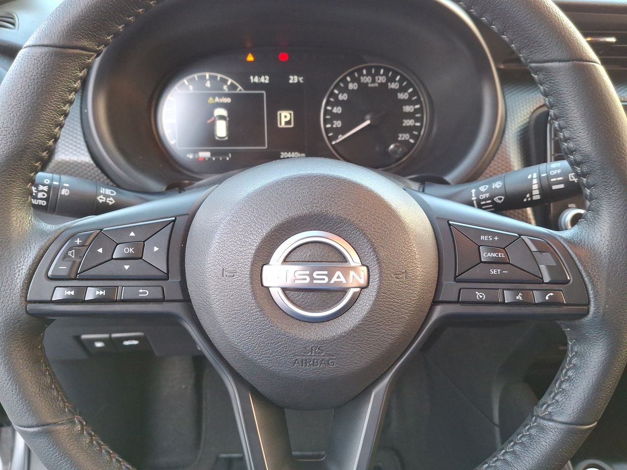 NISSAN - 25