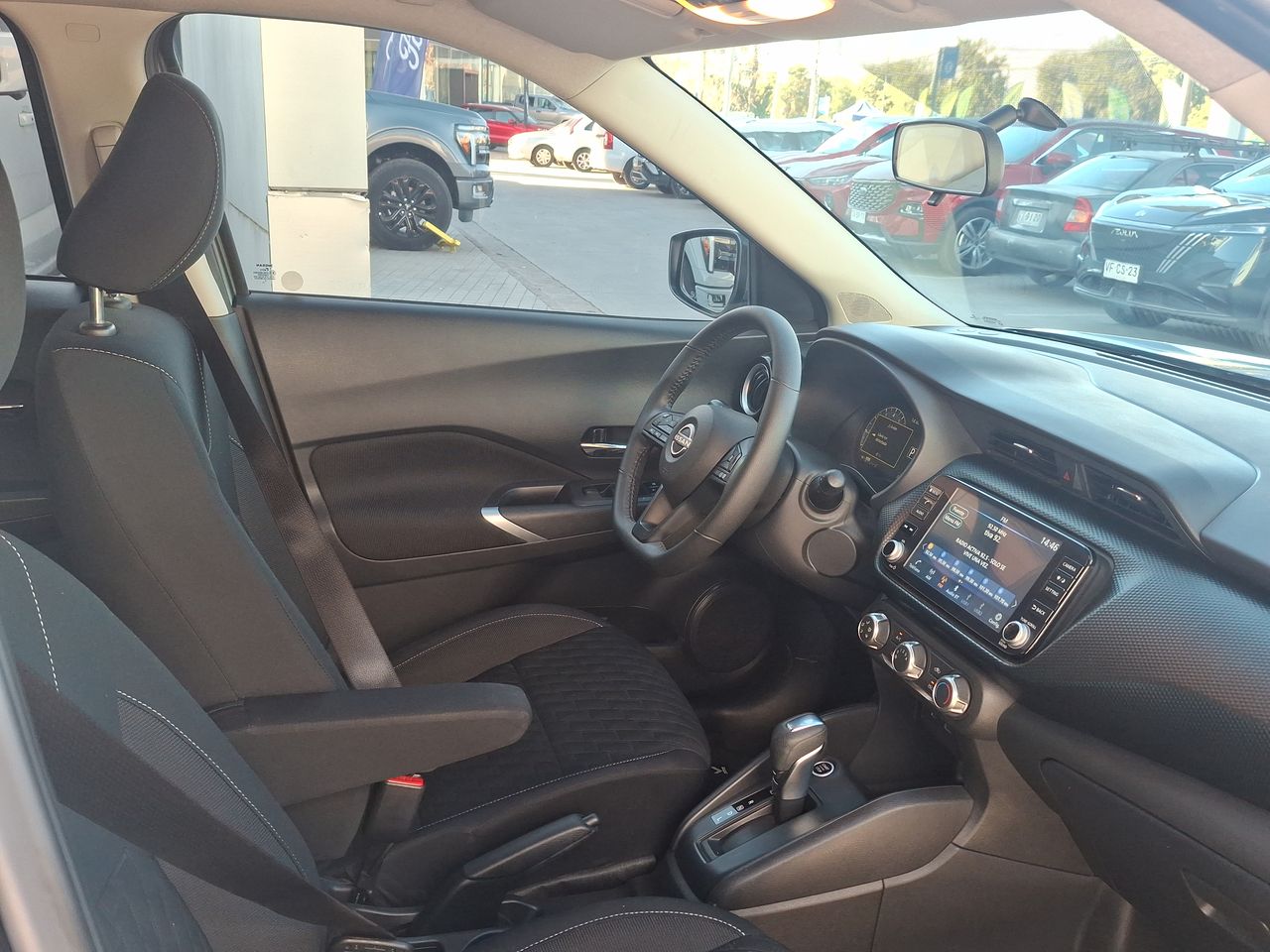 NISSAN - 16