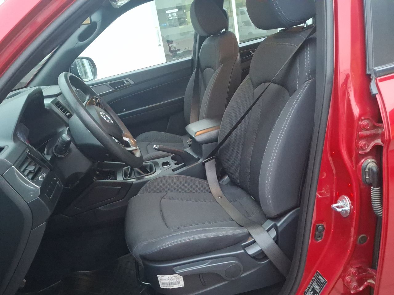 SSANGYONG - 22