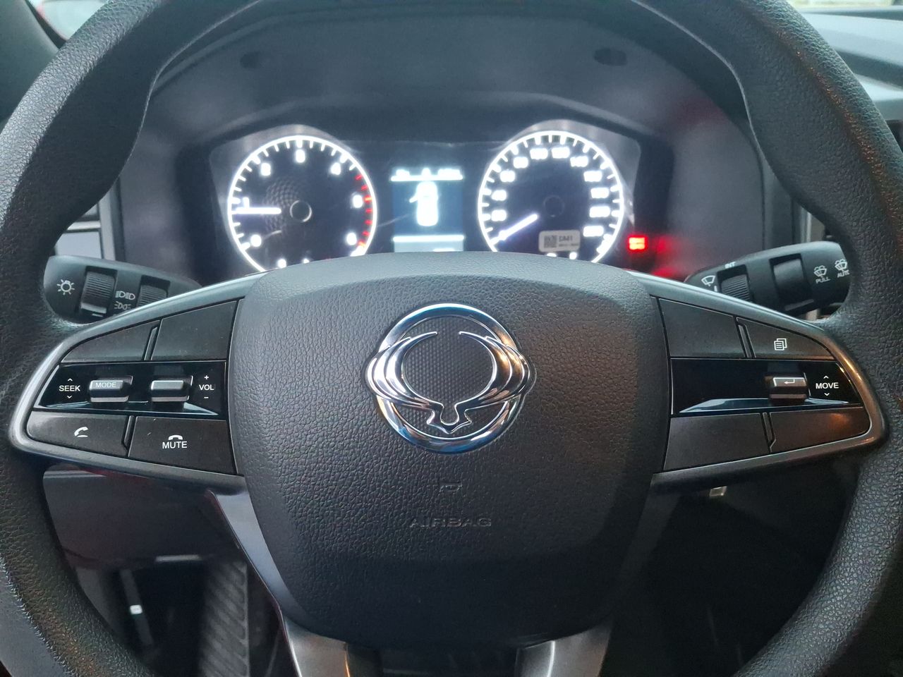 SSANGYONG - 24